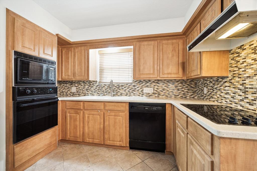 6106 Greenmont Drive, Houston, Texas image 14