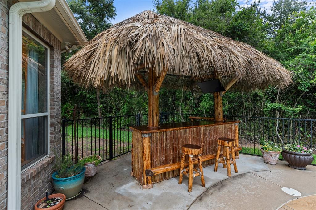 8401 Prince Charles Court, Montgomery, Texas image 6