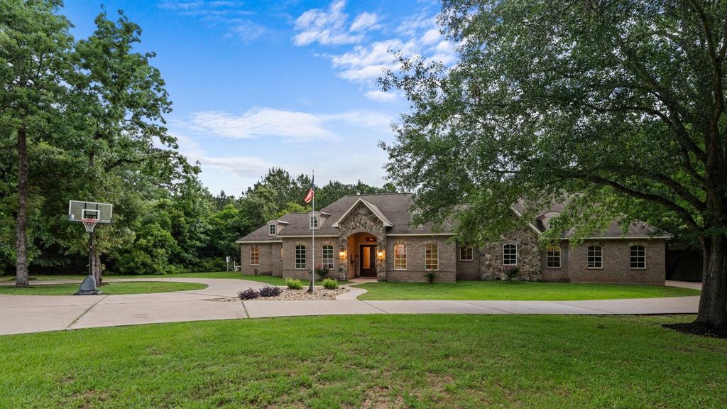 8401 Prince Charles Court, Montgomery, Texas image 3