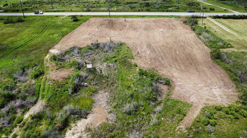 952 Marthas Vineyard Lane, Gilchrist, Texas image 10