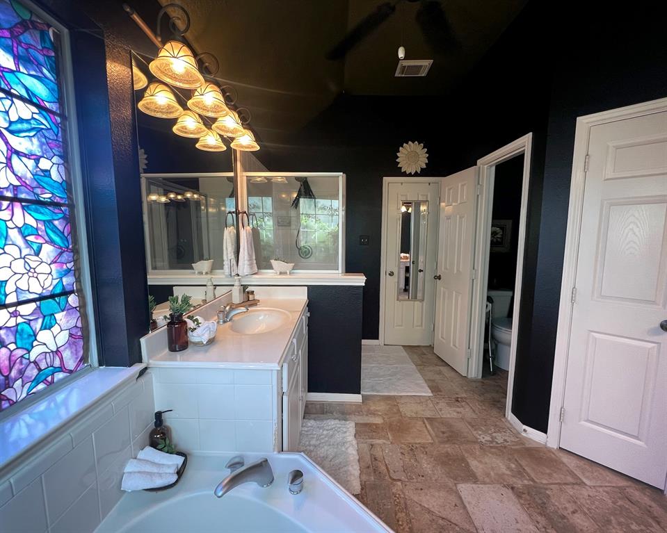 3002 Sandleigh Drive, Spring, Texas image 30