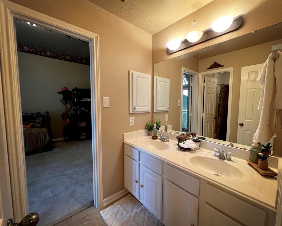 3002 Sandleigh Drive, Spring, Texas image 44