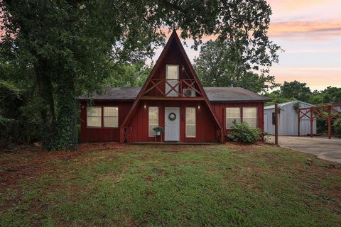 132 Caroline Trail Hankamer TX 77560