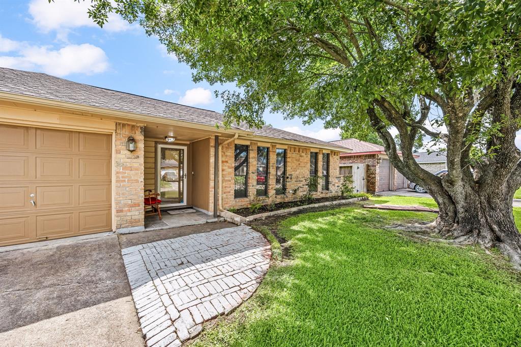 1343 Somercotes Lane, Channelview, Texas image 4