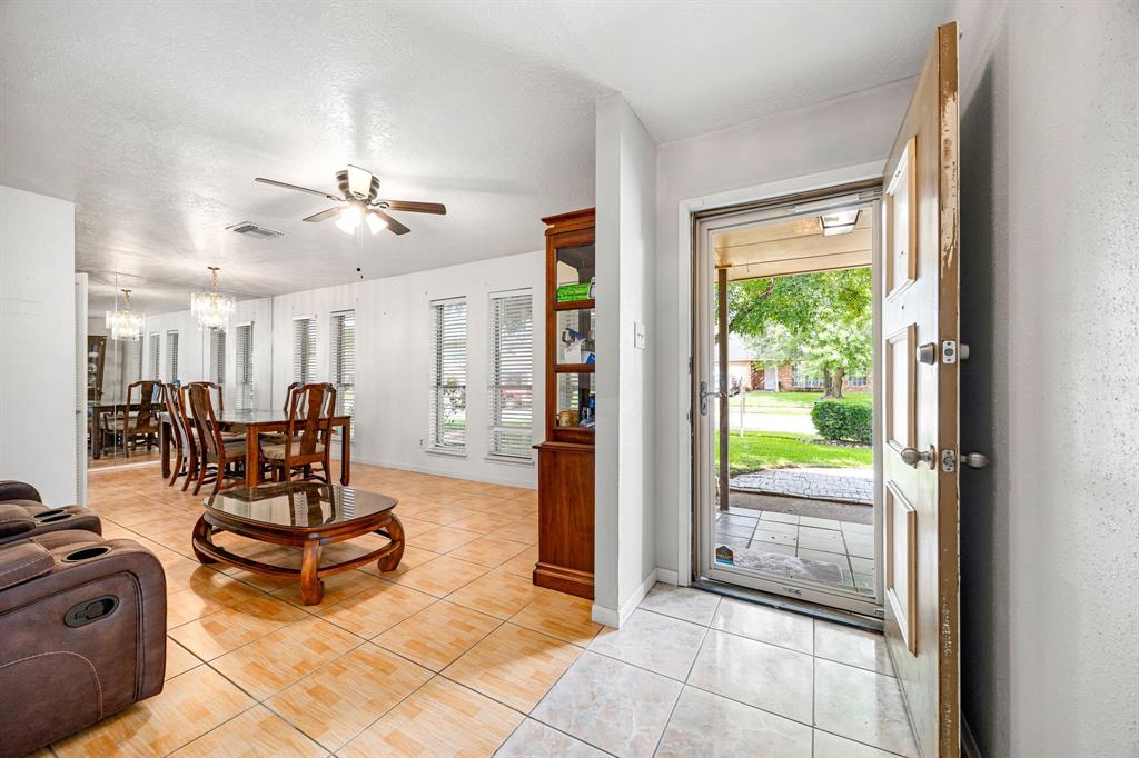 1343 Somercotes Lane, Channelview, Texas image 6