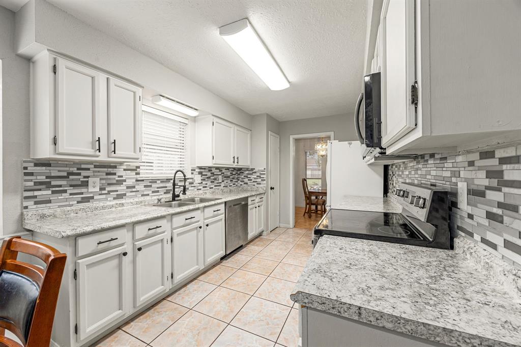 1343 Somercotes Lane, Channelview, Texas image 14
