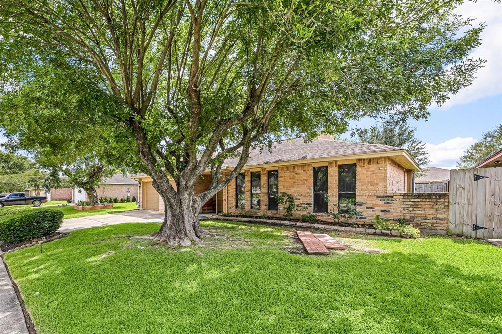 1343 Somercotes Lane, Channelview, Texas image 3