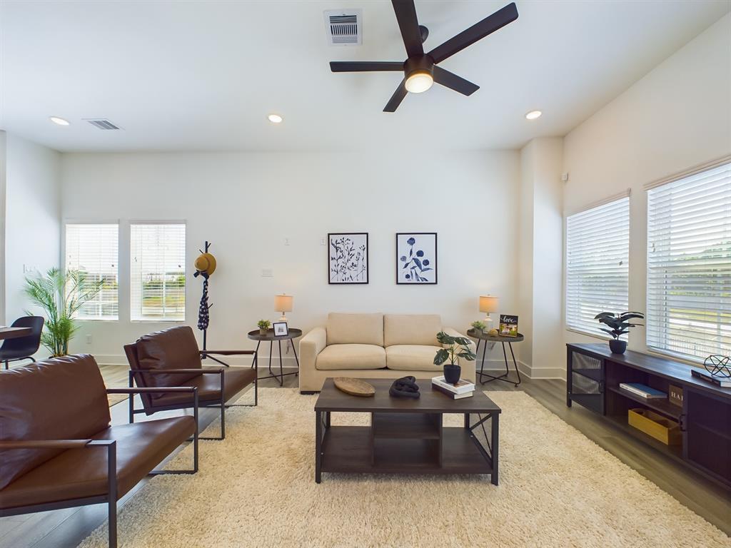 8321 Springwood Creek Lane, Houston, Texas image 17