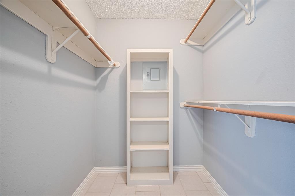 8541 Sands Point Drive, Houston, Texas image 20
