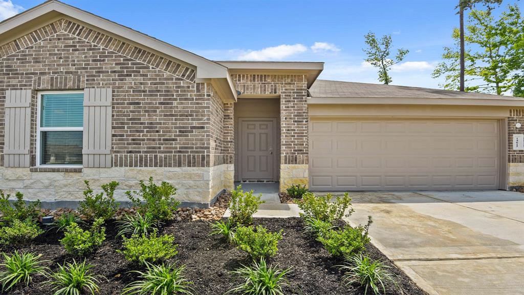 14615 Lost Cave Way, New Caney, Texas image 2