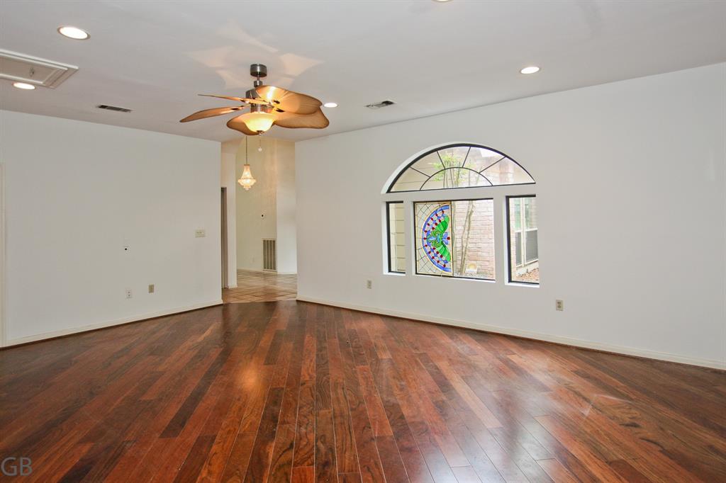 203 Lakeside Boulevard, Sugar Land, Texas image 17