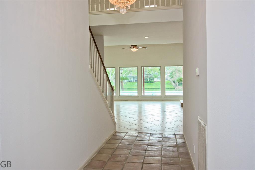 203 Lakeside Boulevard, Sugar Land, Texas image 18