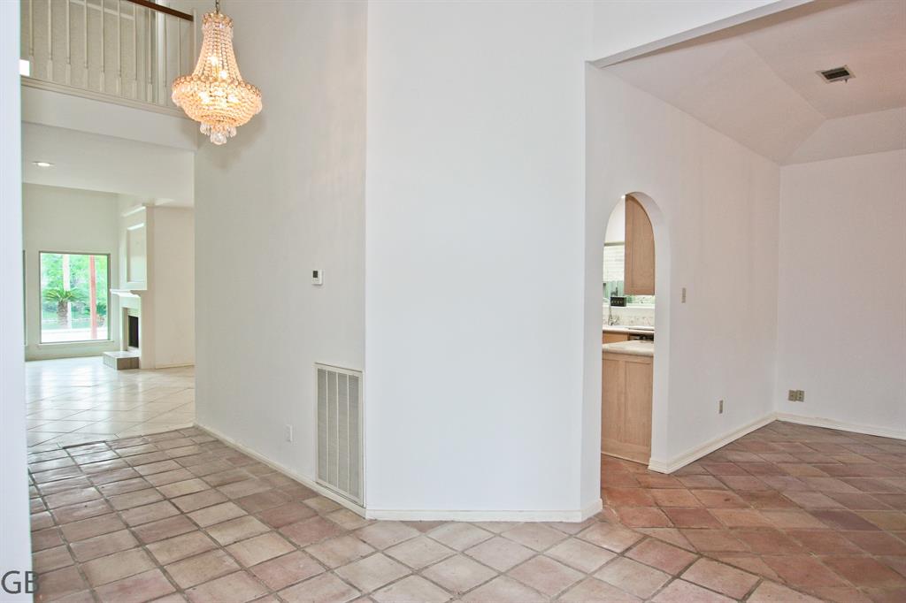 203 Lakeside Boulevard, Sugar Land, Texas image 5