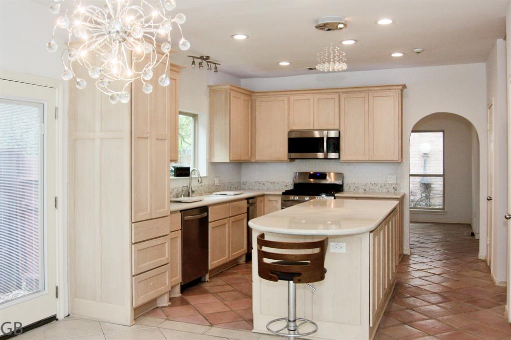 203 Lakeside Boulevard, Sugar Land, Texas image 11