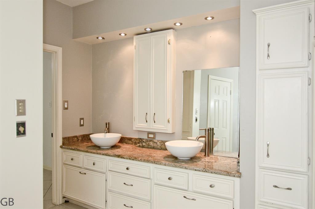 203 Lakeside Boulevard, Sugar Land, Texas image 23