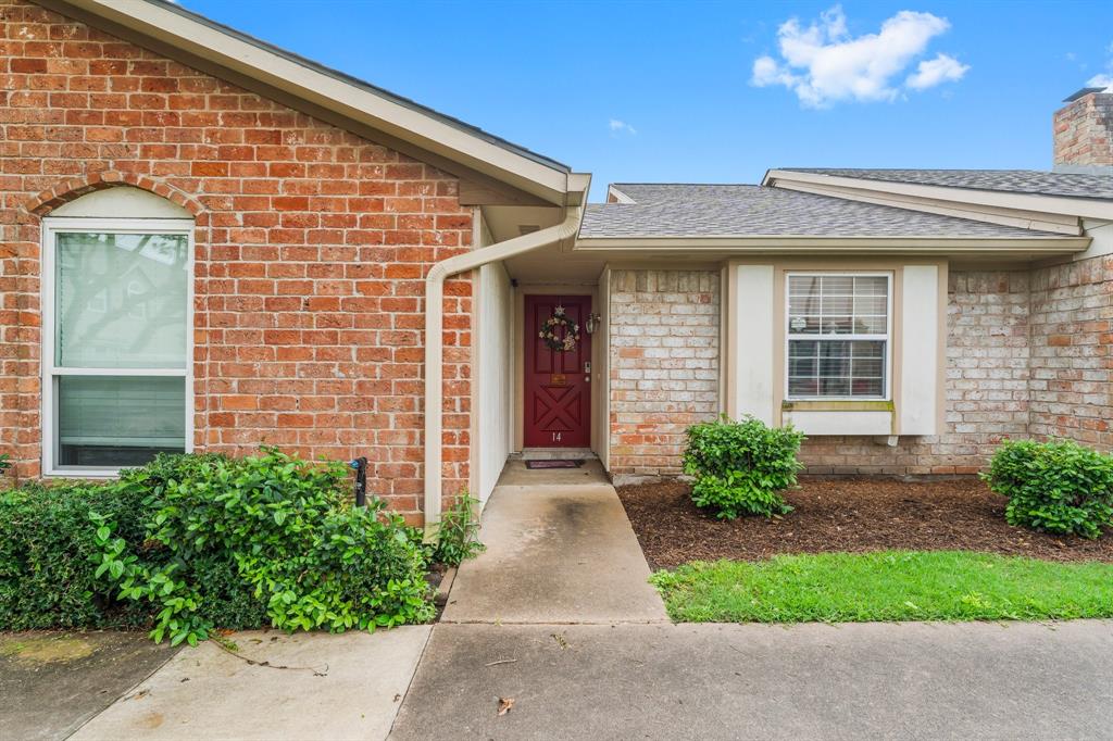 14 Windsor Court, Missouri City, Texas image 5