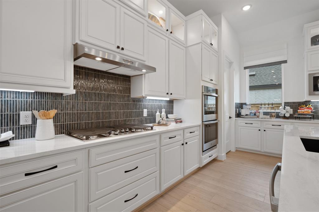 26026 South Outrider Banks Cir, Montgomery, Texas image 4