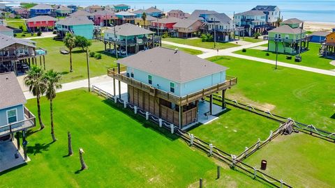 A home in Crystal Beach