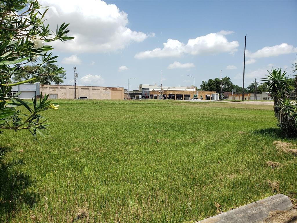 N Main Street, Baytown, Texas image 3