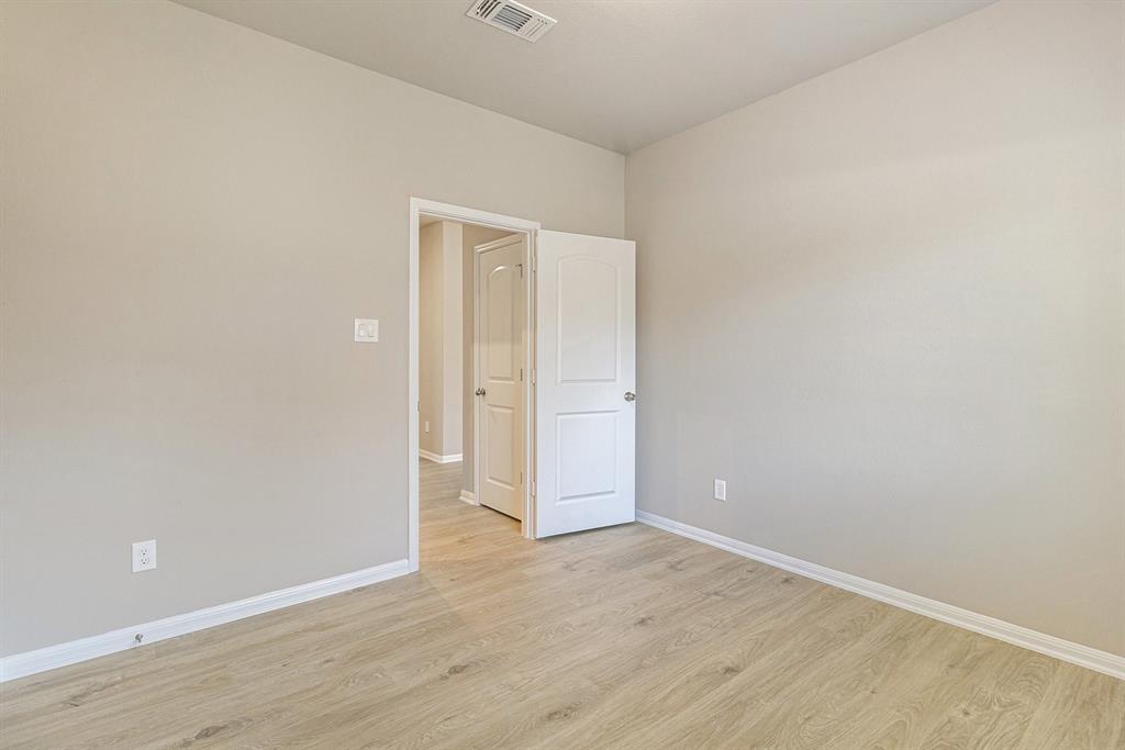 212 Forest Park Drive, West Columbia, Texas image 26