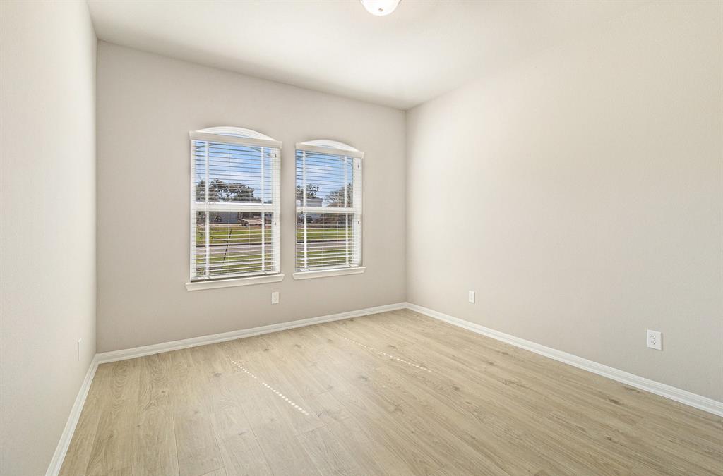 212 Forest Park Drive, West Columbia, Texas image 21