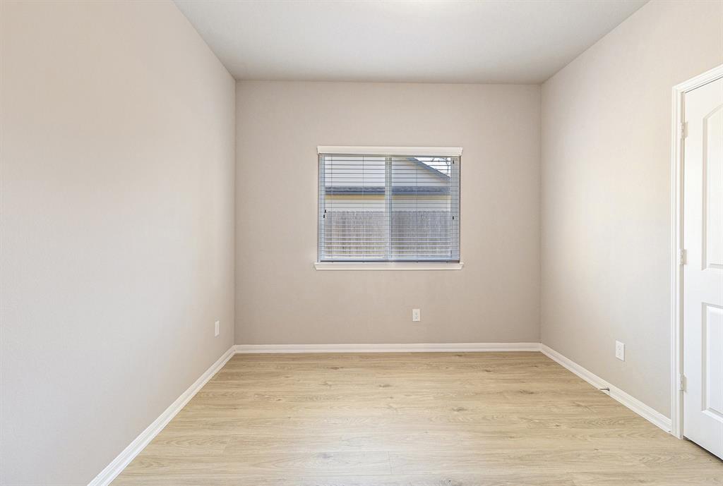 212 Forest Park Drive, West Columbia, Texas image 25