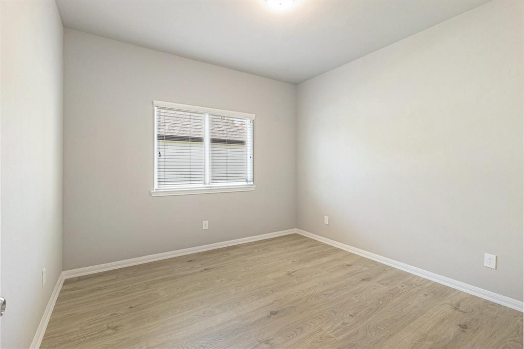 212 Forest Park Drive, West Columbia, Texas image 23