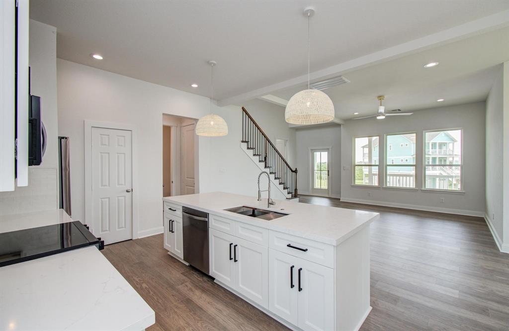 25814 Bay Breeze Drive, Galveston, Texas image 12