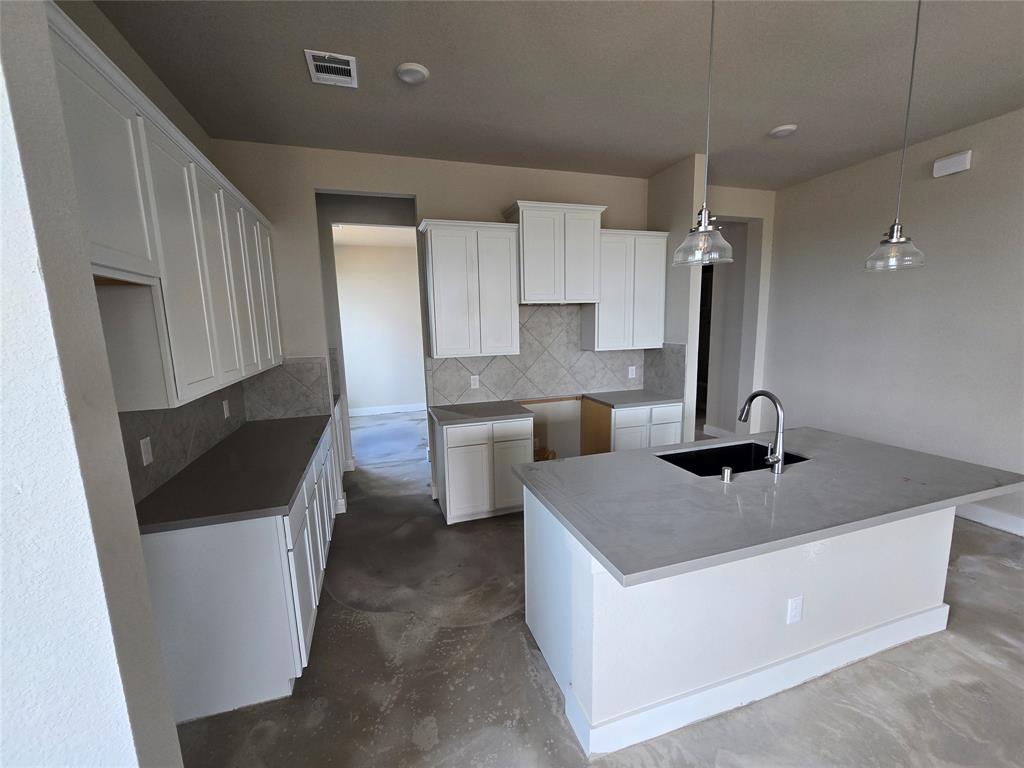 property-search 3 604 Golden Aster Boulevard