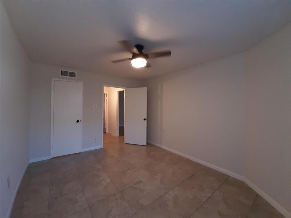 9700 Leawood Boulevard #1105, Houston, Texas image 19