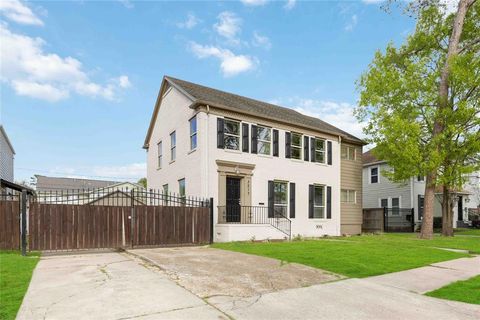 Single Family Residence in Houston TX 3217 Binz Street.jpg
