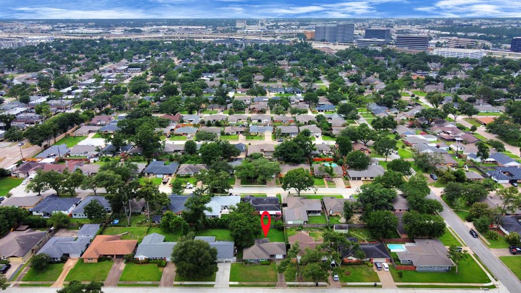 1831 Watercrest Drive, Houston, Texas image 36