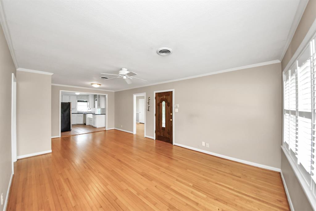 1831 Watercrest Drive, Houston, Texas image 10