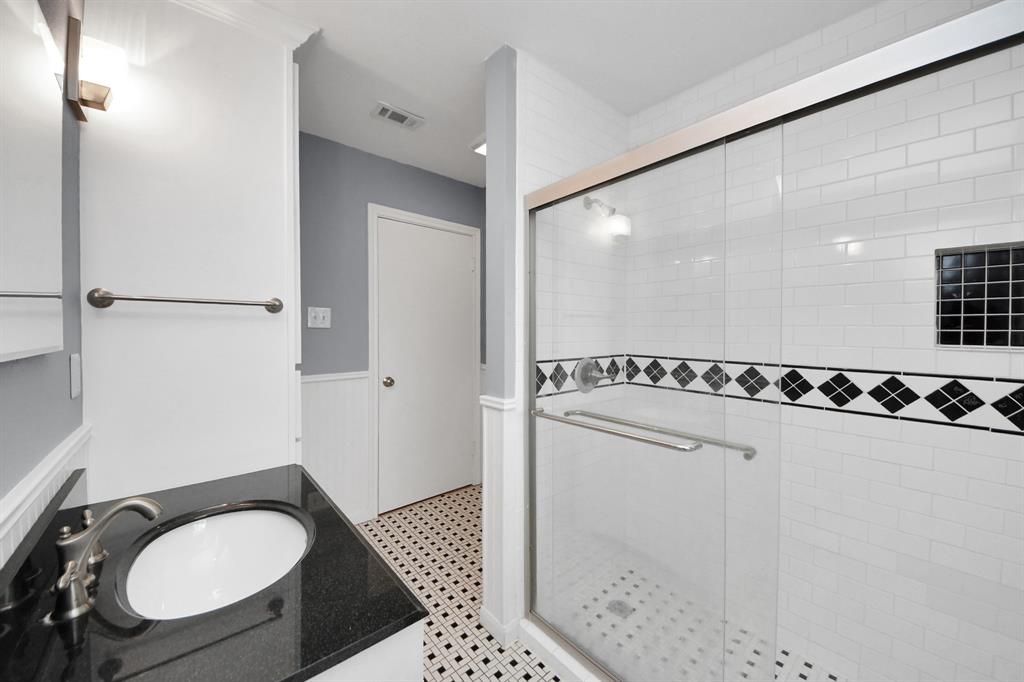 1831 Watercrest Drive, Houston, Texas image 27