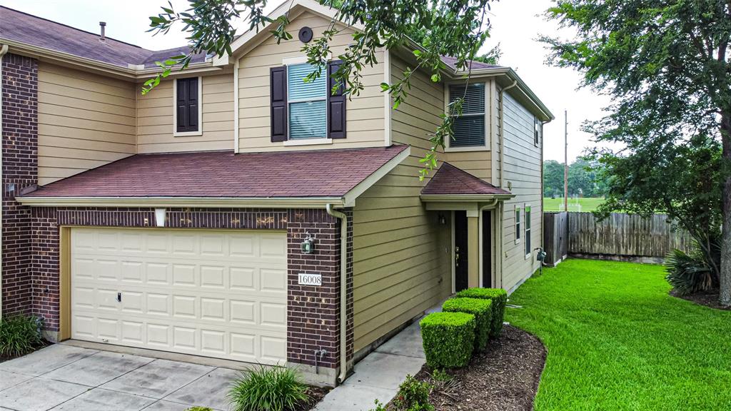 16008 Limestone Lake Drive