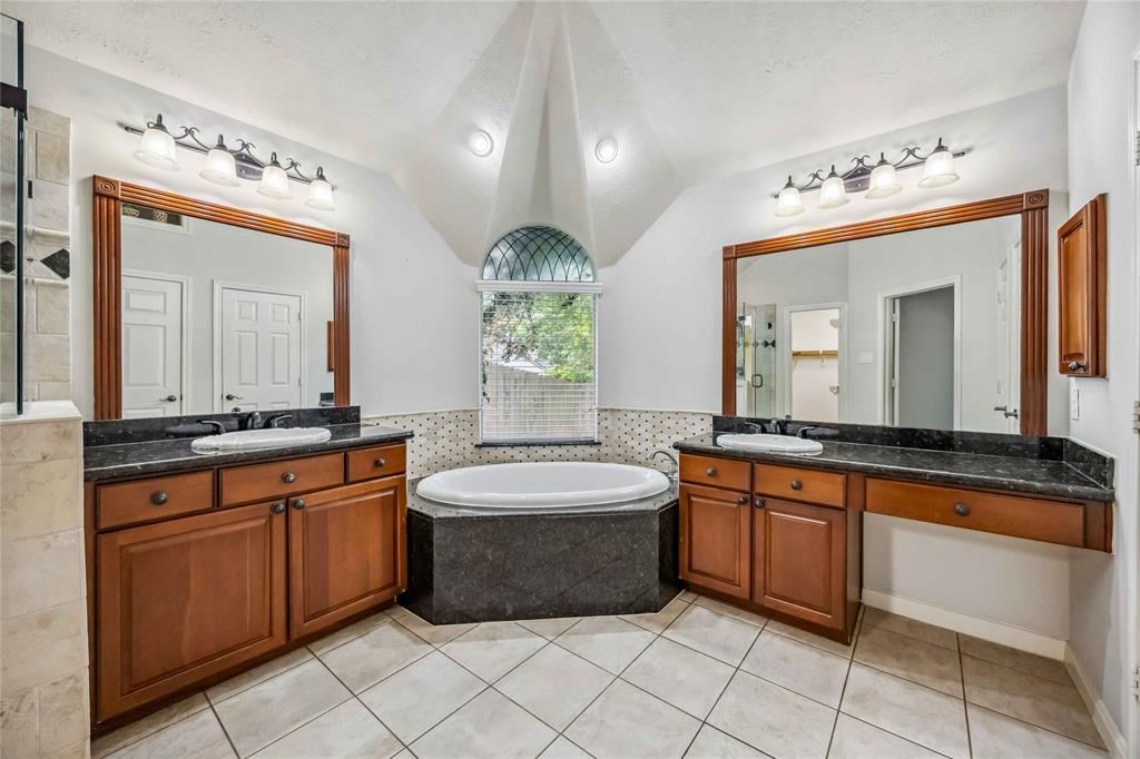 23822 Wellington Court Boulevard, Spring, Texas image 31