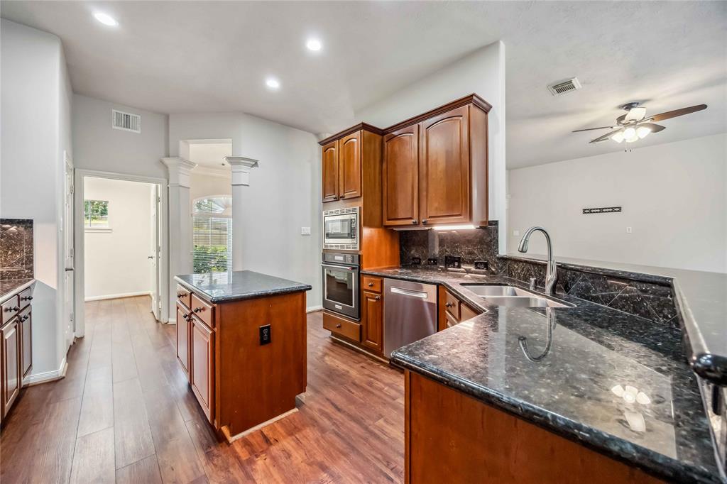 23822 Wellington Court Boulevard, Spring, Texas image 16