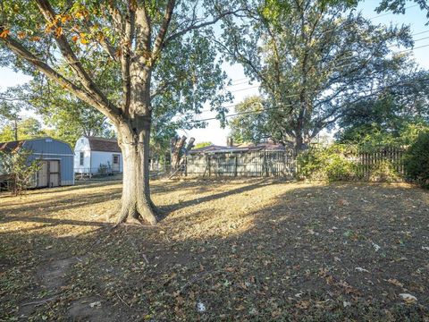 A home in Benbrook