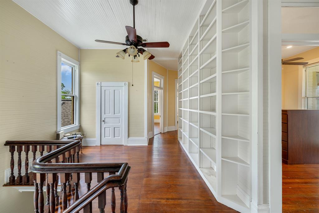 209 E Fannin Street, La Grange, Texas image 20
