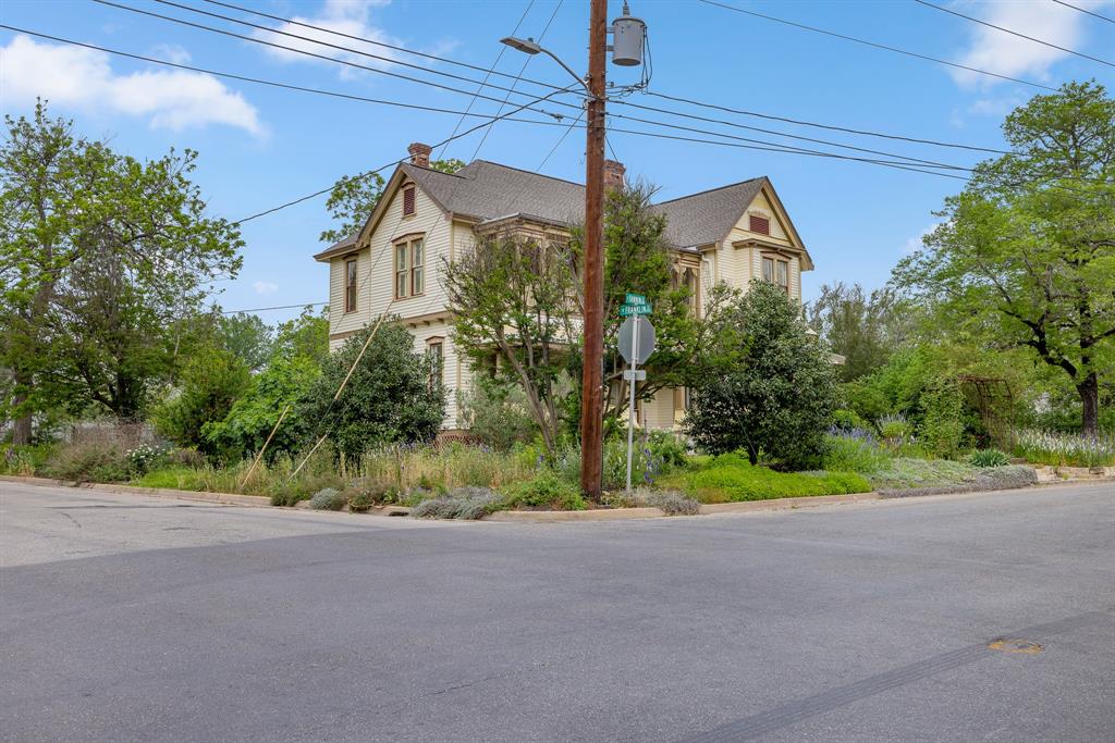 209 E Fannin Street, La Grange, Texas image 40