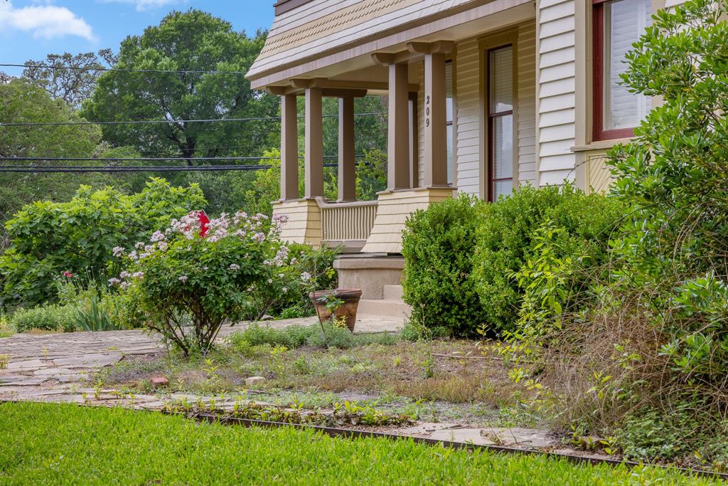 209 E Fannin Street, La Grange, Texas image 27