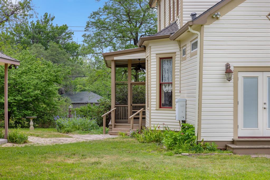 209 E Fannin Street, La Grange, Texas image 31