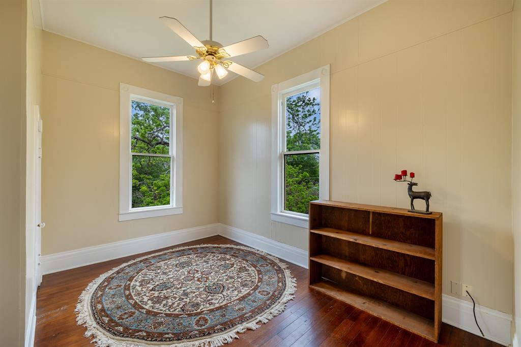 209 E Fannin Street, La Grange, Texas image 18