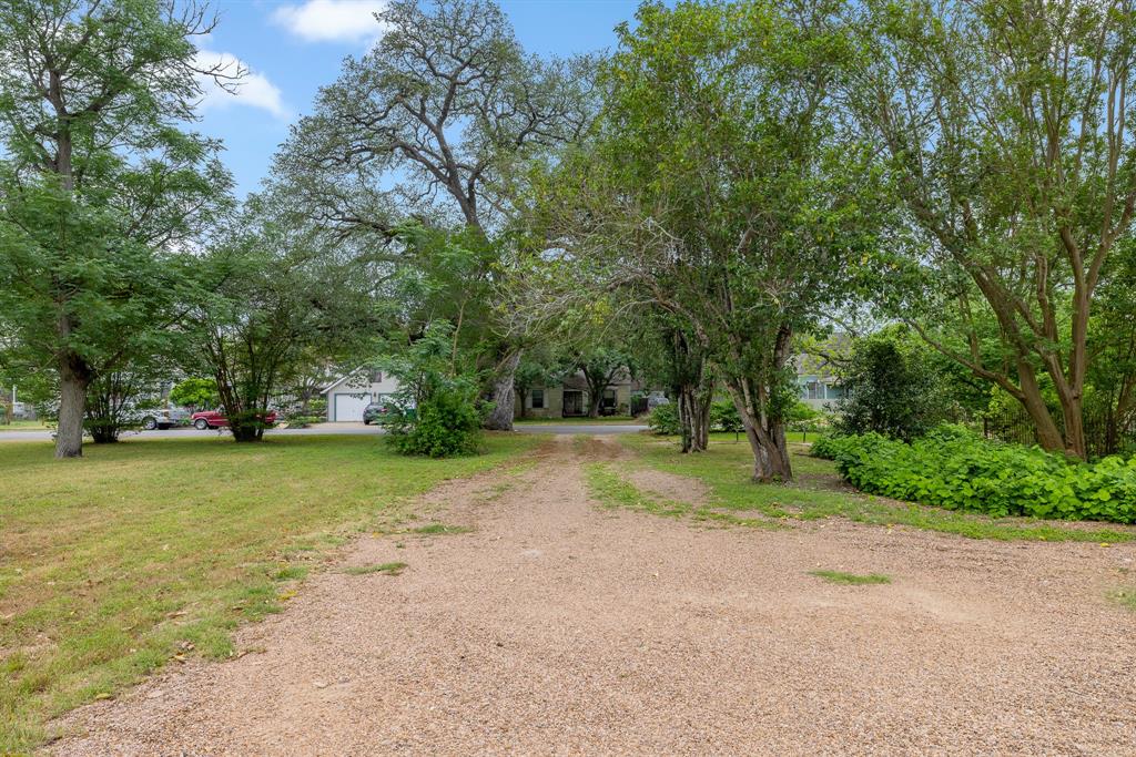 209 E Fannin Street, La Grange, Texas image 34