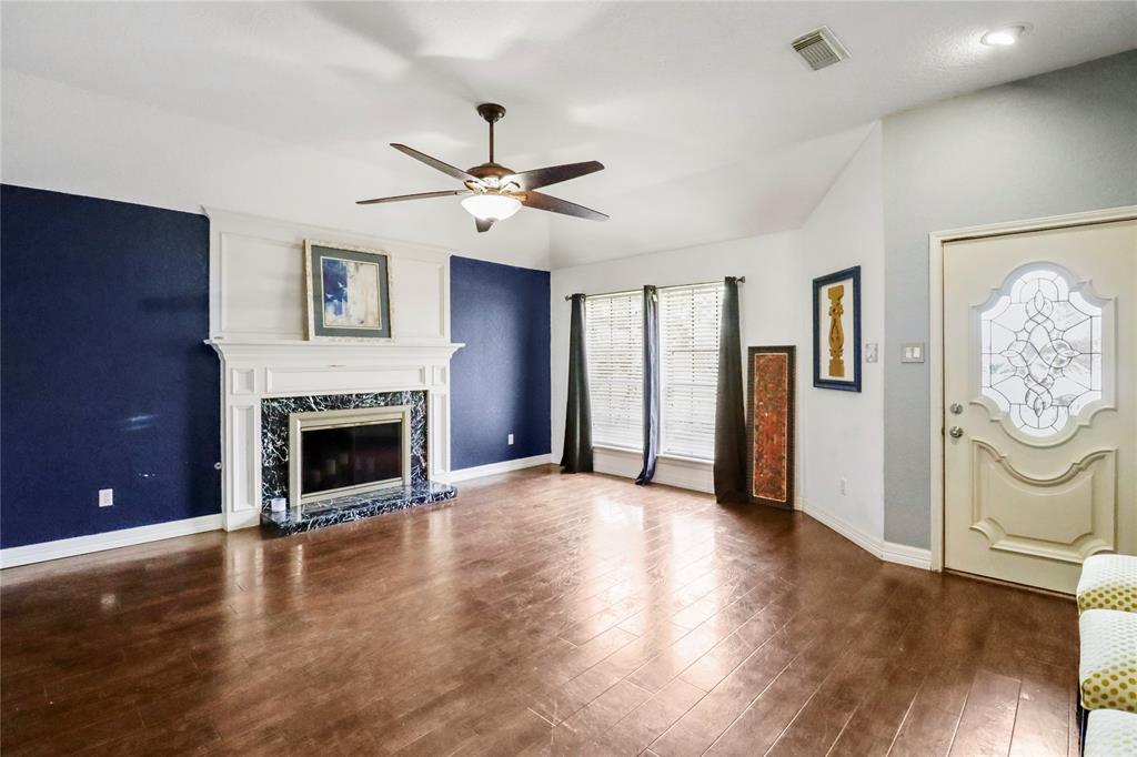 37 N Erik Drive