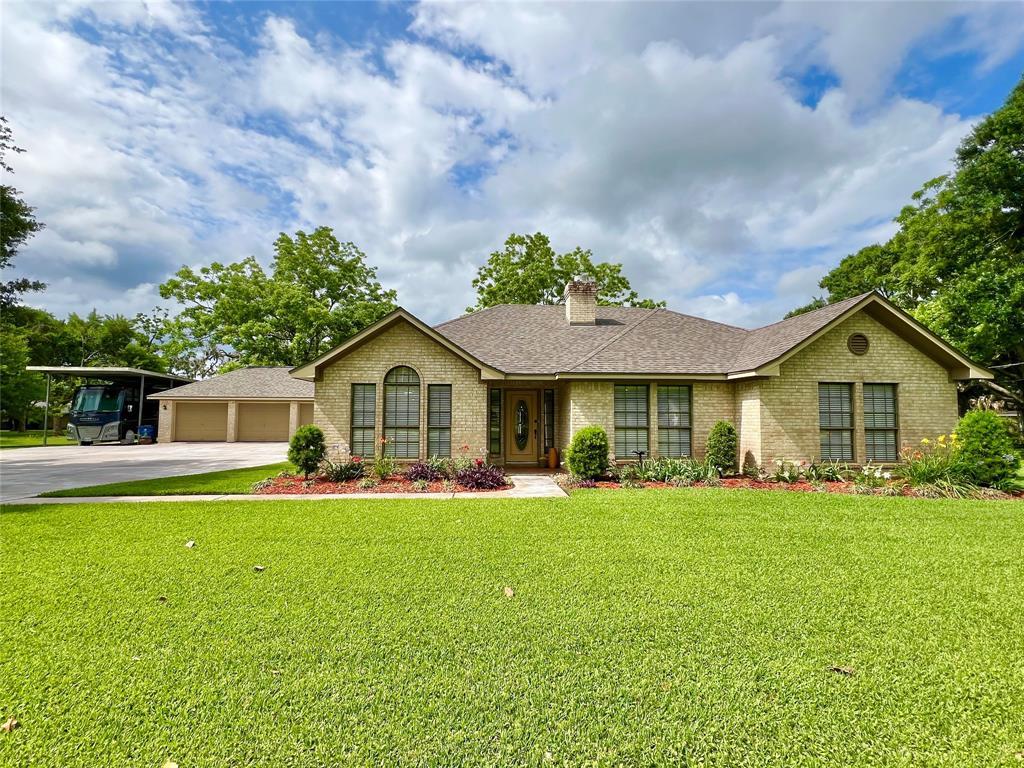 201 Westwood/county Road 614 Rd, Angleton, Texas image 1