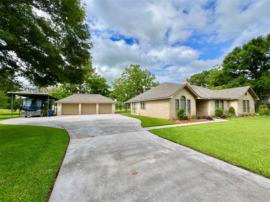 201 Westwood/county Road 614 Rd, Angleton, Texas image 2