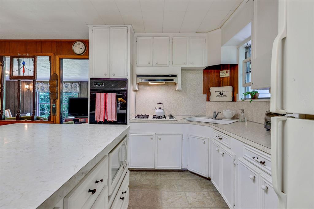 211 Fm 224 Road, Coldspring, Texas image 10