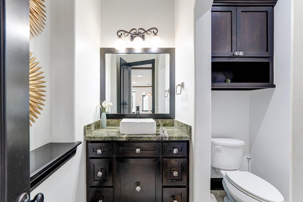 19210 S Frio River Circle, Cypress, Texas image 35