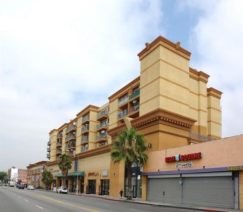 Photo of 5411 Hollywood Blvd Blvd, Hollywood, CA 90027 (MLS # 69027947)